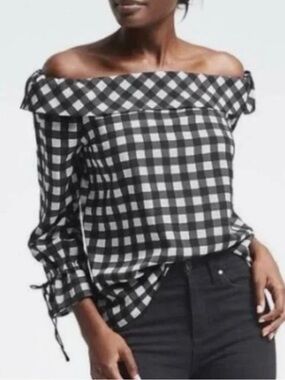 NWT Banana Republic Black and White Gingham Off-Shoulder Blouse
